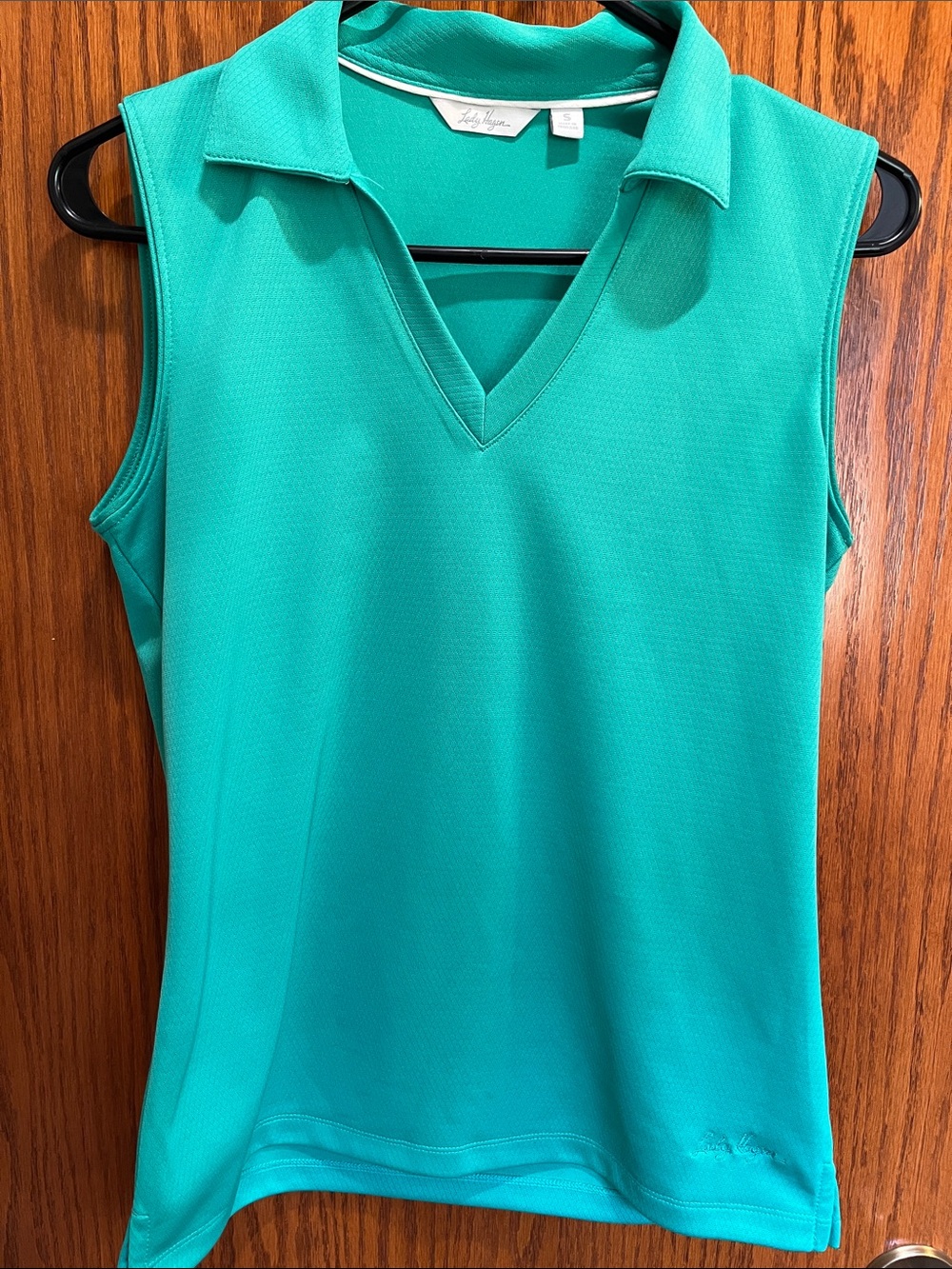 Lady Hagen Women’s Sleeveless V-Neck Polo Golf Tank - green